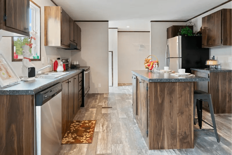 Raiford  home features