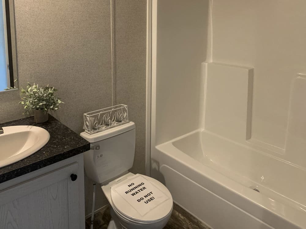 Wallboard 28 x 52 3 bed 2 bath el 1,387 sq ft bathroom home features