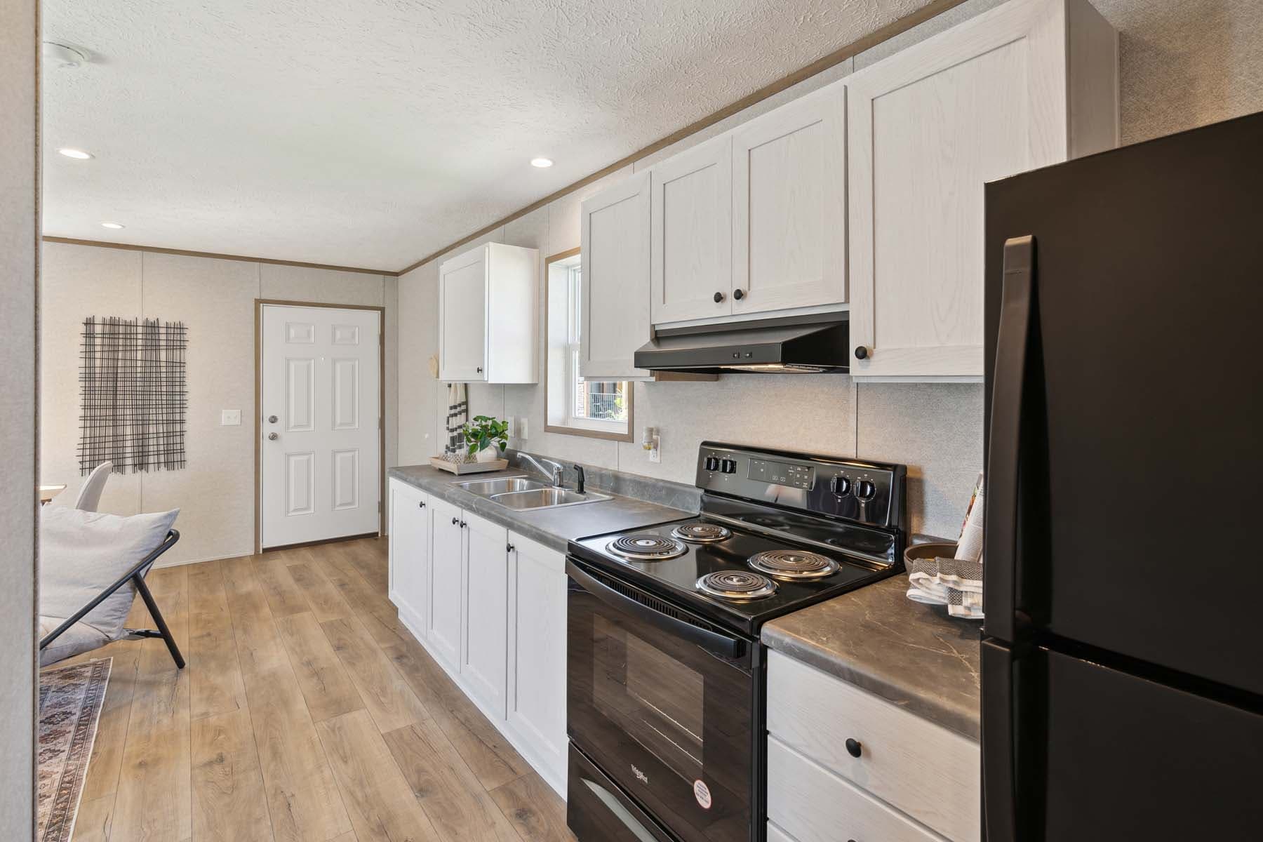 Thrifty  home features