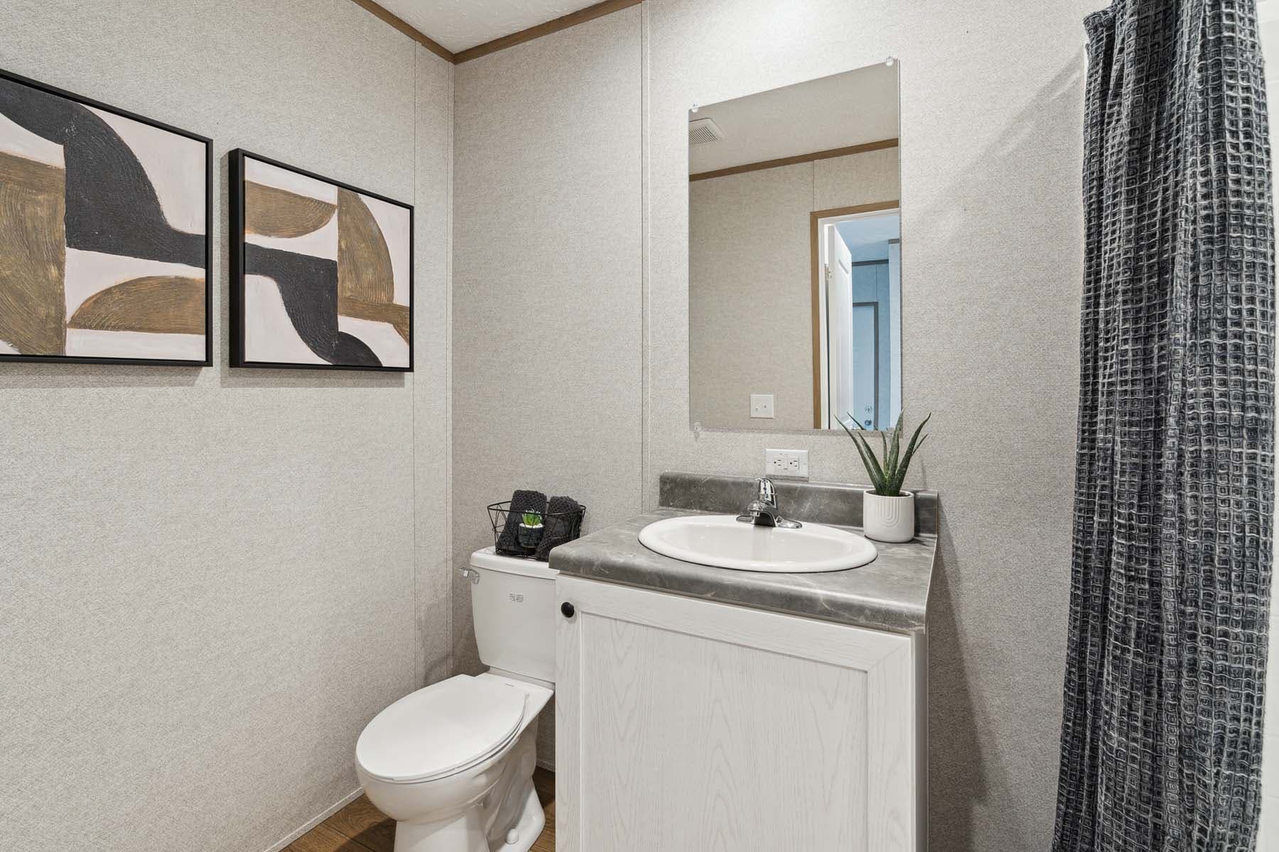 Thrifty  home features