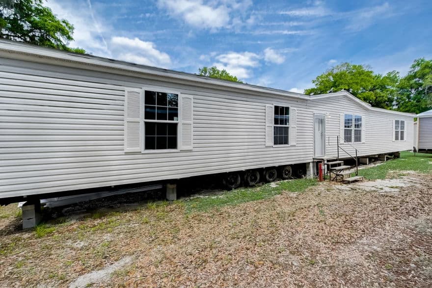 Wallboard 28 x 76 5 bed 3 bath 2,027 sq ft hero, elevation, and exterior home features