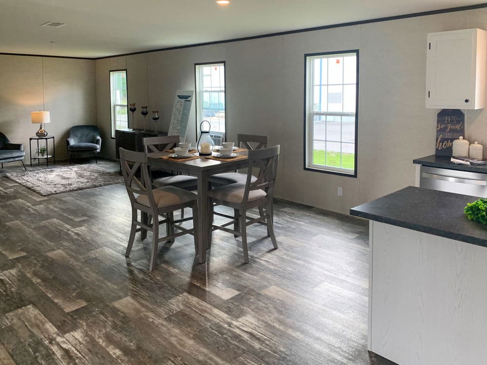 Wallboard 28 x 68 4 bed 2 bath 1,814 sq ft  interior home features