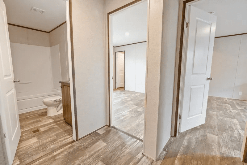 Raiford  home features