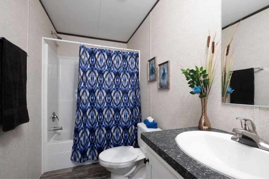 Wallboard 28 x 56 4 bed 2 bath 1,494 sq ft bathroom home features