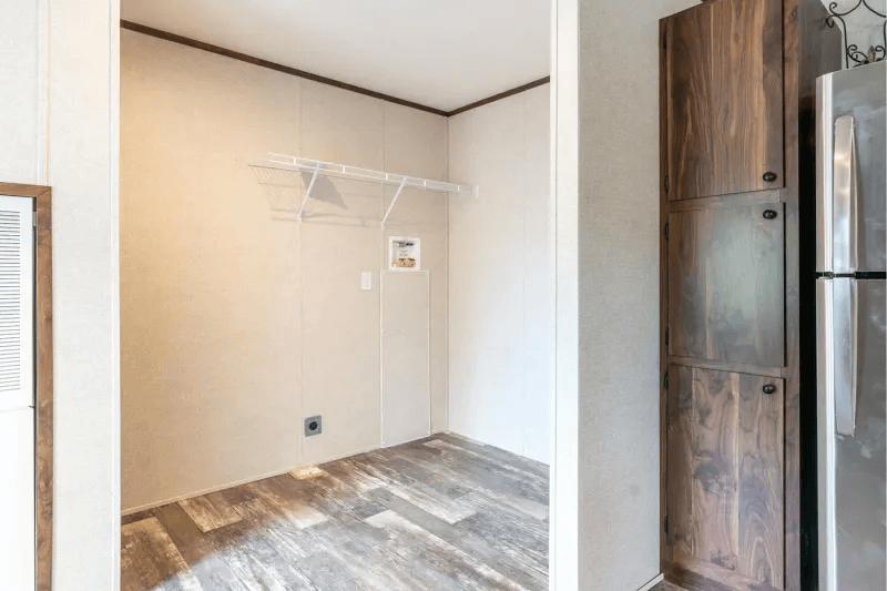 Raiford  home features